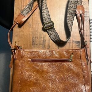 Amazon Essentials Brown Crossbody Bag